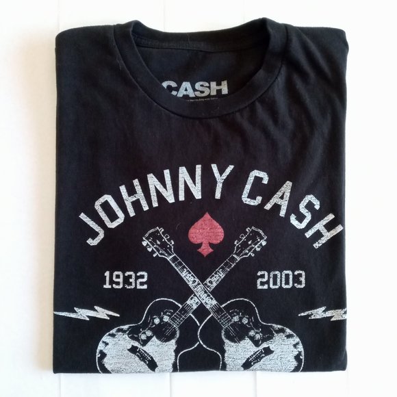 Johnny Cash The Man in Black Graphic T-Shirt - Picture 8 of 8